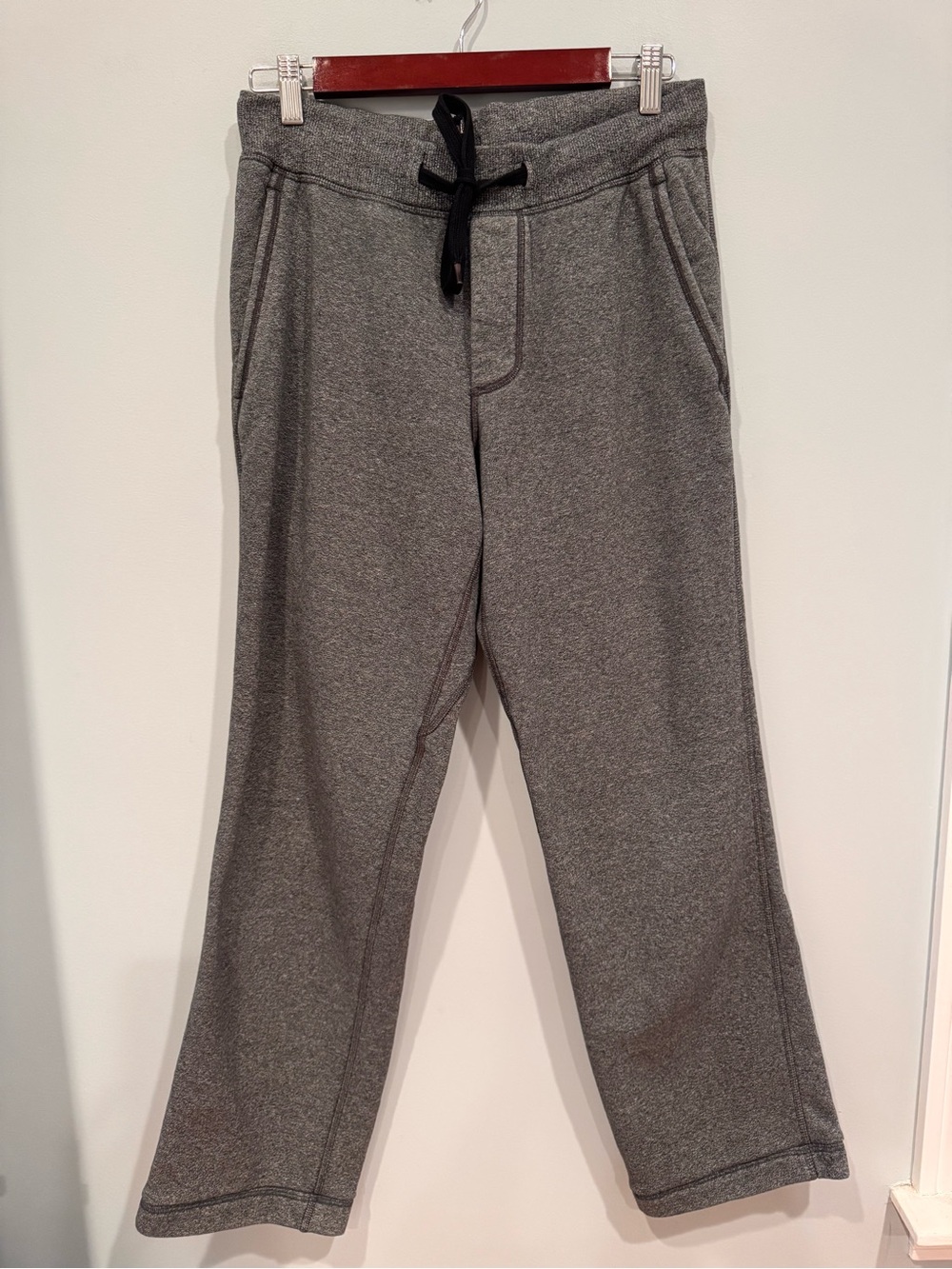 Lululemon Men's Kung Fu Pants Straight Leg Gray Sweatpants Size S